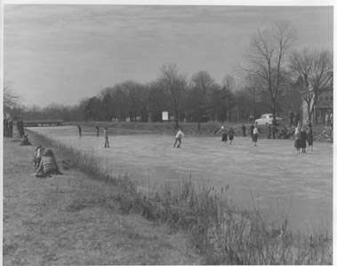 In addition to being closed at night and on Sundays, the Delaware and Raritan Canal was closed and partly drained during the winter months.  While the seasonal closure handicapped the canal in its competition with the State’s railroads, it did provide a source of recreational activity for the surrounding communities.